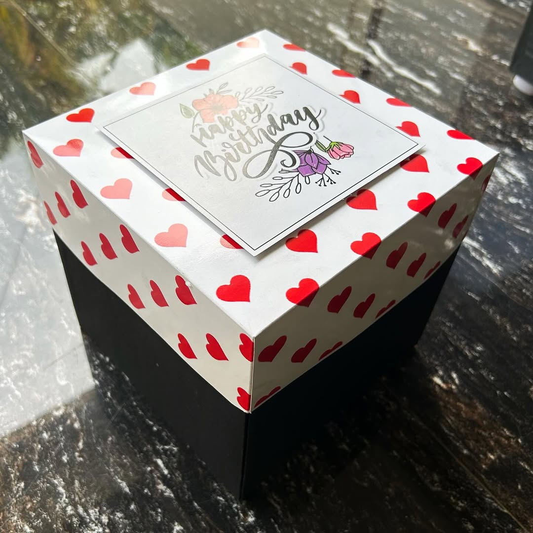 Explosion Box with Photos and Chocolates